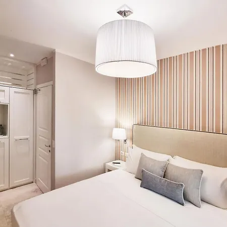 Bb Nel Centro Di 3* Porto Azzurro